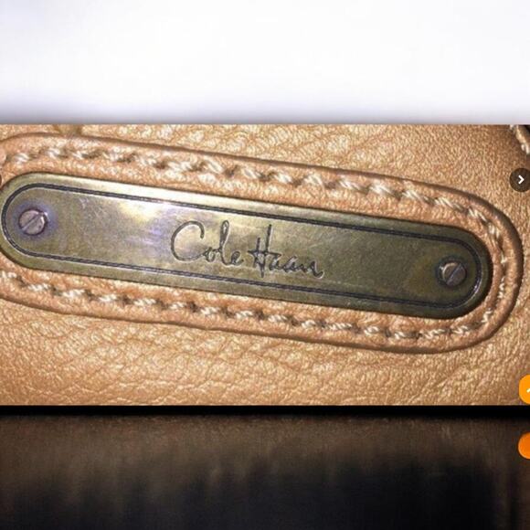 New! ColeHaan Bronze Buckle Pebbled Crossbody Bag with Pockets Medium  Vintage - Picture 6 of 8
